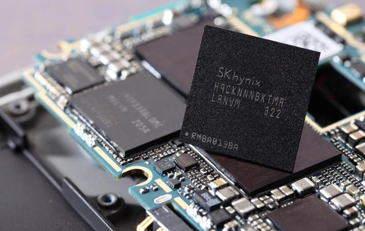 SK Hynix memory ram chip phone smartphone